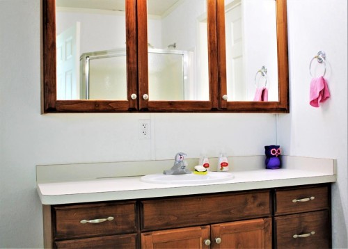 20 Noblefern Way, Sundre, AB - Indoor Photo Showing Bathroom