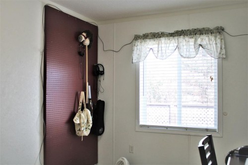 20 Noblefern Way, Sundre, AB - Indoor Photo Showing Other Room