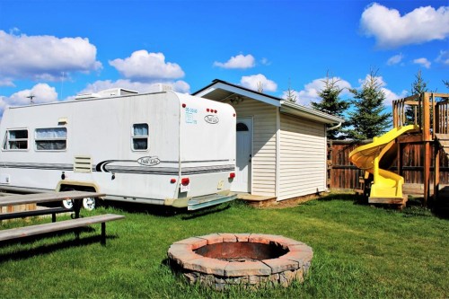 20 Noblefern Way, Sundre, AB - Outdoor