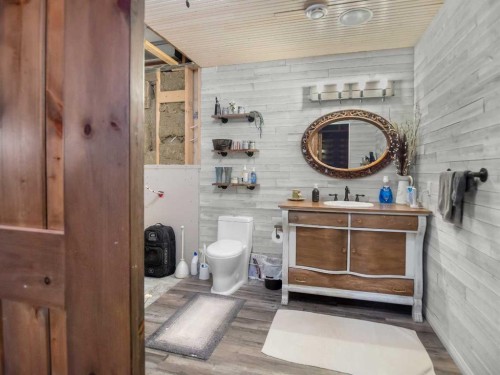 36 Kershaw Close, Red Deer, AB - Indoor Photo Showing Bathroom