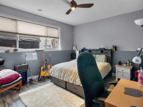 36 Kershaw Close, Red Deer, AB - Indoor Photo Showing Bedroom