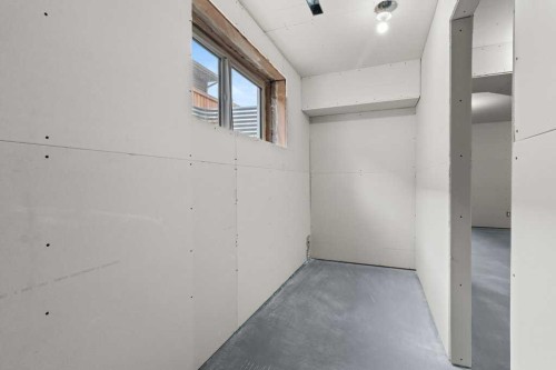 85 Crestview Boulevard, Sylvan Lake, AB - Indoor