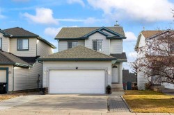 60 Bridlecreek Terrace SW Calgary, AB T2Y 3N7