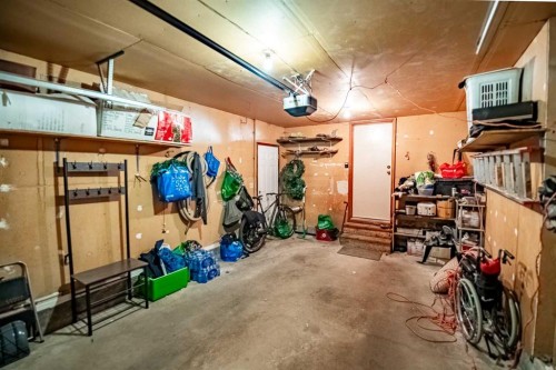 164 Dixon Crescent, Red Deer, AB - Indoor Photo Showing Garage