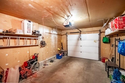 164 Dixon Crescent, Red Deer, AB - Indoor Photo Showing Garage