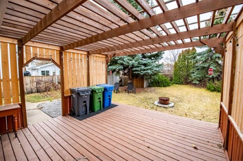 164 Dixon Crescent, Red Deer, AB - Outdoor With Exterior