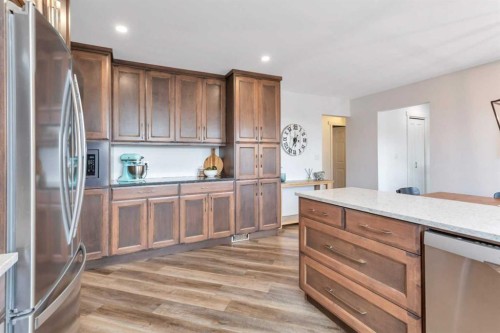 7 Westview Drive, Lacombe, AB - Indoor Photo Showing Kitchen