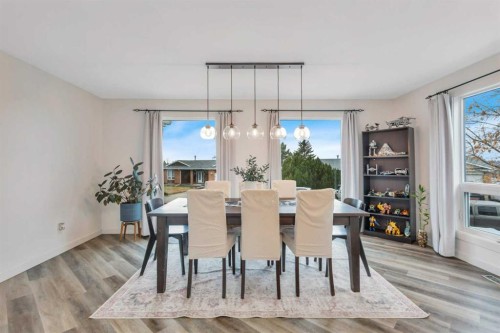 7 Westview Drive, Lacombe, AB - Indoor Photo Showing Dining Room