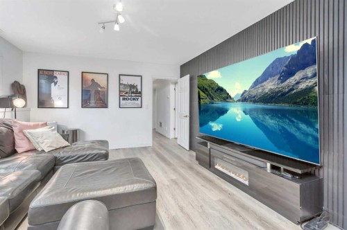 7 Westview Drive, Lacombe, AB - Indoor Photo Showing Other Room