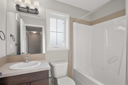 1 Crimson Court, Blackfalds, AB - Indoor Photo Showing Bathroom