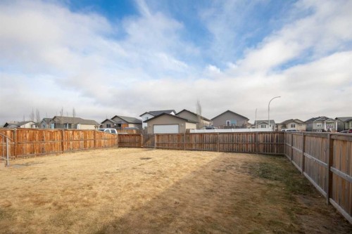 1 Crimson Court, Blackfalds, AB - Outdoor
