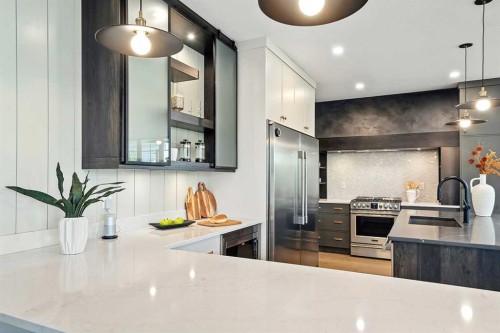 129 Emerald Drive, Red Deer, AB - Indoor Photo Showing Kitchen With Upgraded Kitchen