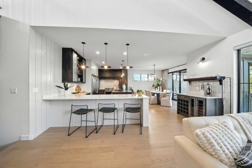 129 Emerald Drive, Red Deer, AB - Indoor Photo Showing Kitchen With Upgraded Kitchen