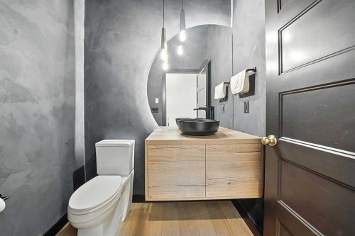 129 Emerald Drive, Red Deer, AB - Indoor Photo Showing Bathroom