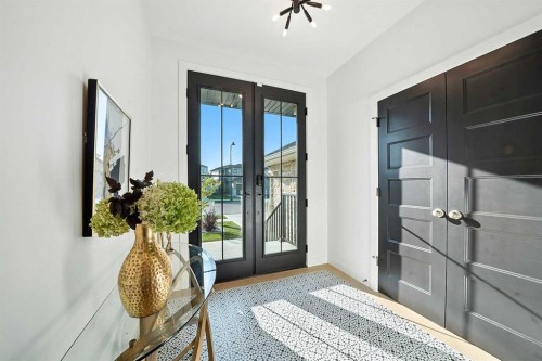 129 Emerald Drive, Red Deer, AB - Indoor Photo Showing Other Room