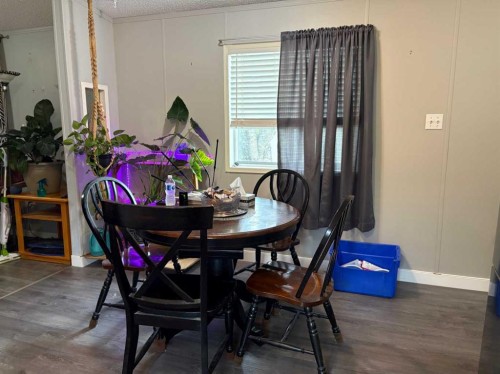 33 Parkside Drive, Red Deer, AB 