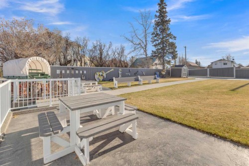 2023 20 Avenue, Bowden, AB 