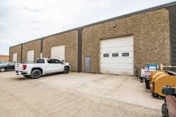 13-7428 49 Avenue  Red Deer, AB T4P 1M2