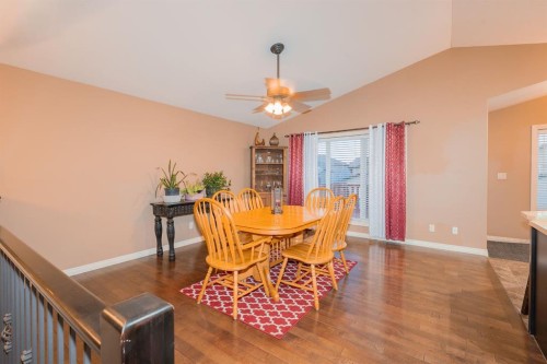 344 Timothy Drive, Red Deer, AB - Indoor Photo Showing Dining Room