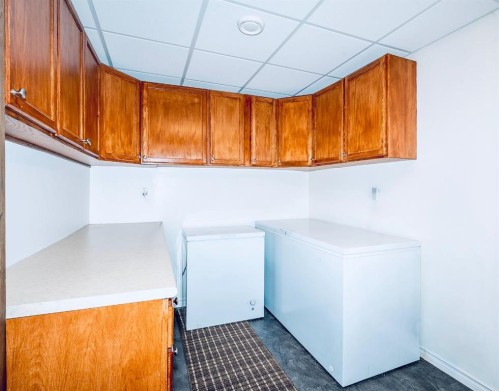 344 Timothy Drive, Red Deer, AB - Indoor Photo Showing Other Room