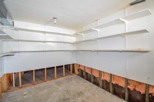 20140 Twp Rd. 380, Rural Stettler No. 6, County Of, AB - Indoor With Storage