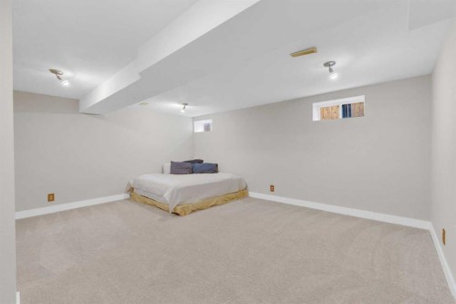 16 Parson Drive, Sylvan Lake, AB - Indoor