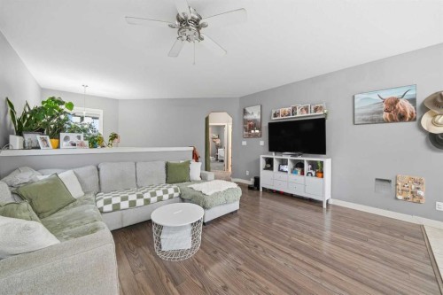 5311 54 Street, Rocky Mountain House, AB - Indoor Photo Showing Living Room