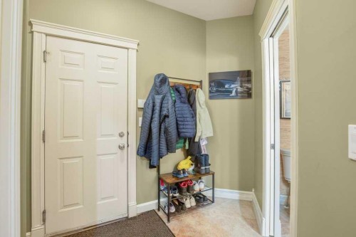10 Fieldstone Way, Sylvan Lake, AB - Indoor