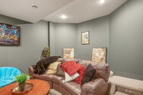 10 Fieldstone Way, Sylvan Lake, AB - Indoor