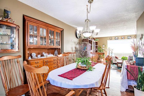 84 Pearson Crescent, Red Deer, AB - Indoor Photo Showing Dining Room