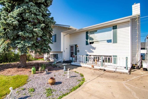 84 Pearson Crescent, Red Deer, AB - Outdoor