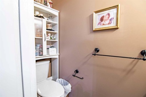84 Pearson Crescent, Red Deer, AB - Indoor Photo Showing Bathroom
