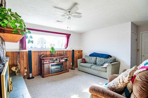 84 Pearson Crescent, Red Deer, AB - Indoor