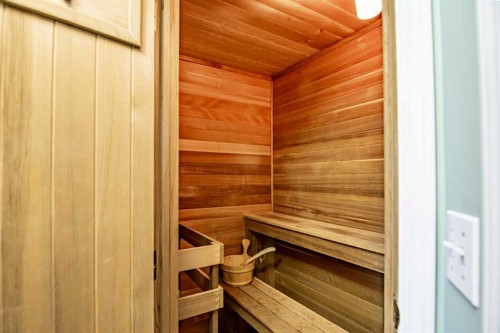 84 Pearson Crescent, Red Deer, AB - Indoor Photo Showing Other Room