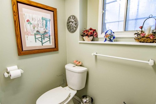 84 Pearson Crescent, Red Deer, AB - Indoor Photo Showing Bathroom