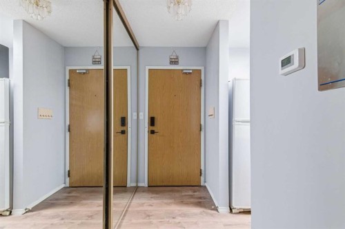 408-10511 19 Avenue Nw, Edmonton, AB - Indoor Photo Showing Other Room