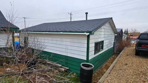 5202 Victoria Avenue, Coronation, AB - Outdoor