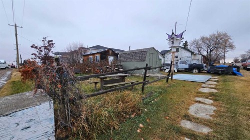 5202 Victoria Avenue, Coronation, AB - Outdoor