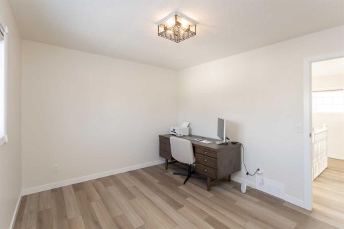 10 Pickwick Lane, Lacombe, AB - Indoor Photo Showing Office