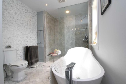 4109 51A Street, Red Deer, AB - Indoor Photo Showing Bathroom