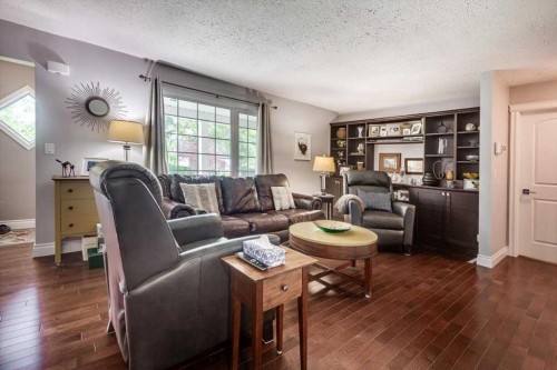 4109 51A Street, Red Deer, AB - Indoor Photo Showing Living Room