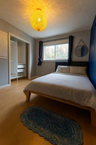 10620 103 Street Close, Fairview, AB - Indoor Photo Showing Bedroom