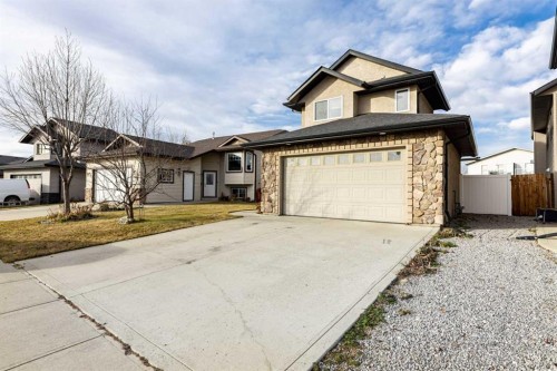 86 Jenner Crescent, Red Deer, AB - Outdoor With Facade