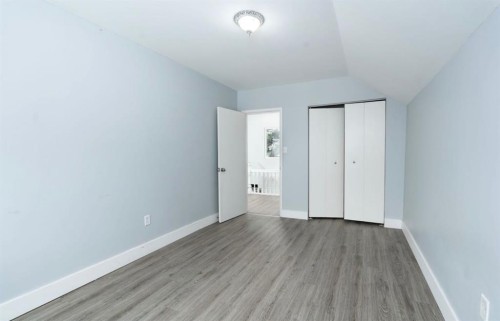 5124 52 Avenue South, Viking, AB - Indoor Photo Showing Other Room
