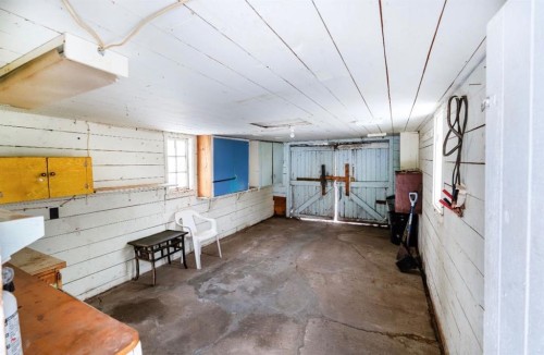 5124 52 Avenue South, Viking, AB - Indoor Photo Showing Other Room