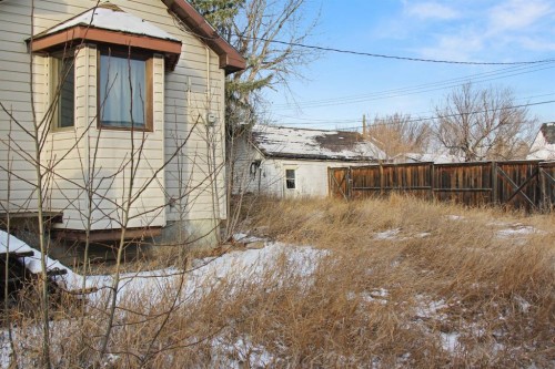 5131 51 Street, Consort, AB - Outdoor