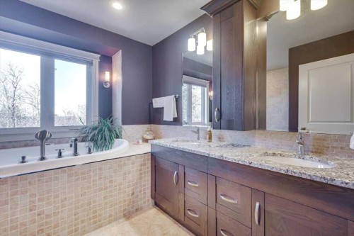 38 Estella Crescent, Lacombe, AB - Indoor Photo Showing Bathroom
