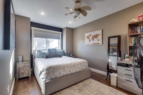 38 Estella Crescent, Lacombe, AB - Indoor Photo Showing Bedroom
