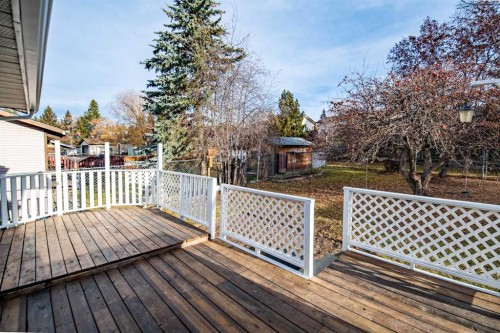 93 Westview Drive, Sylvan Lake, AB - Outdoor With Deck Patio Veranda With Exterior