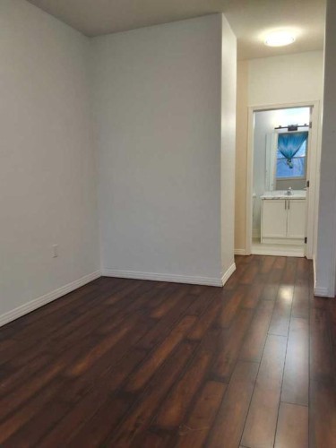 202-5211 39 Street, Red Deer, AB - Indoor Photo Showing Other Room